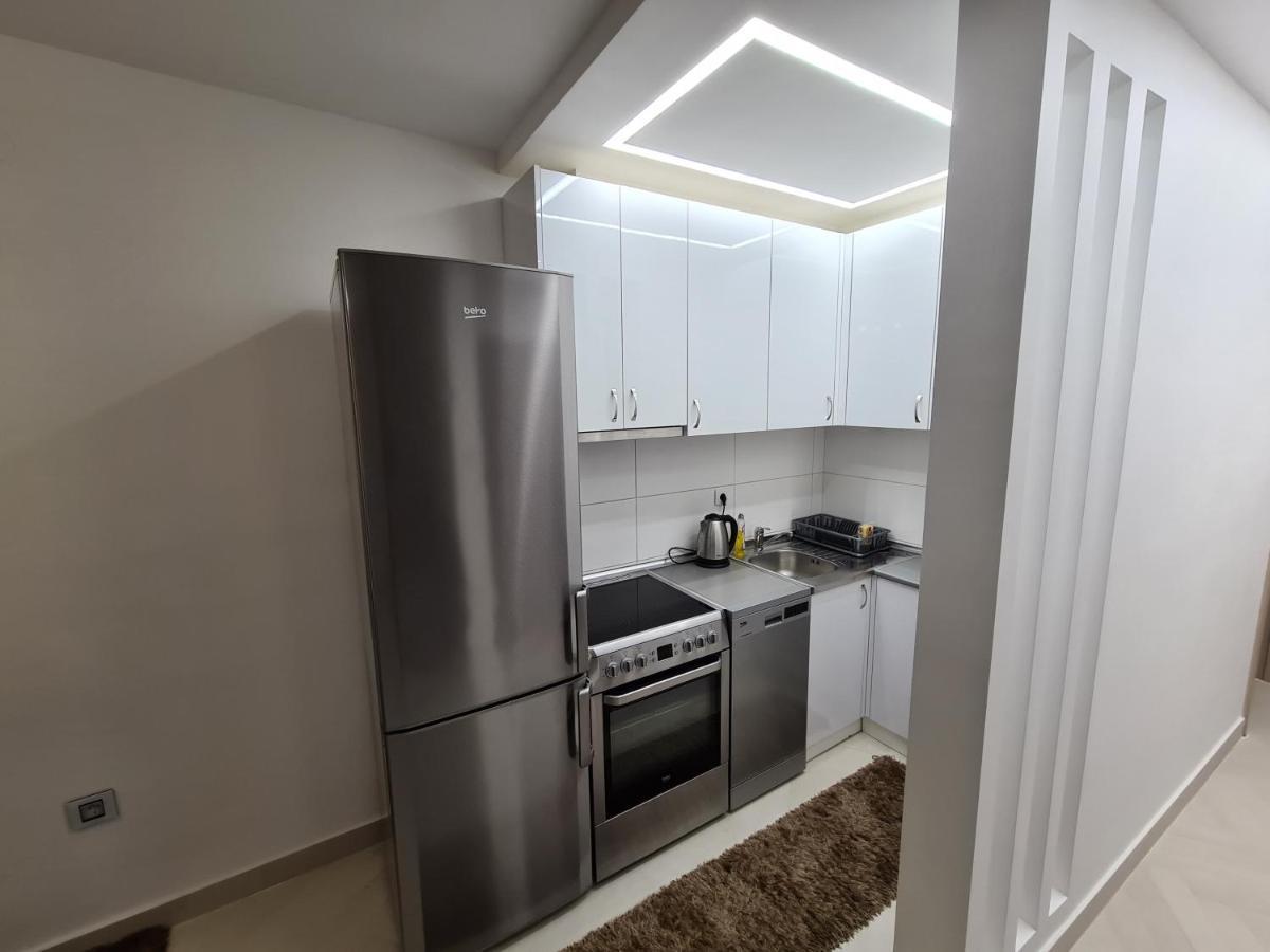 Adonis Apartment Novi Sad Eksteriør billede