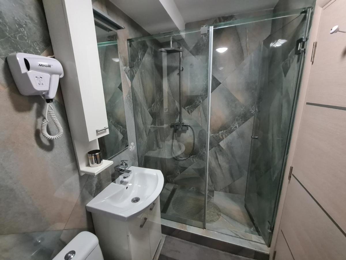 Adonis Apartment Novi Sad Eksteriør billede